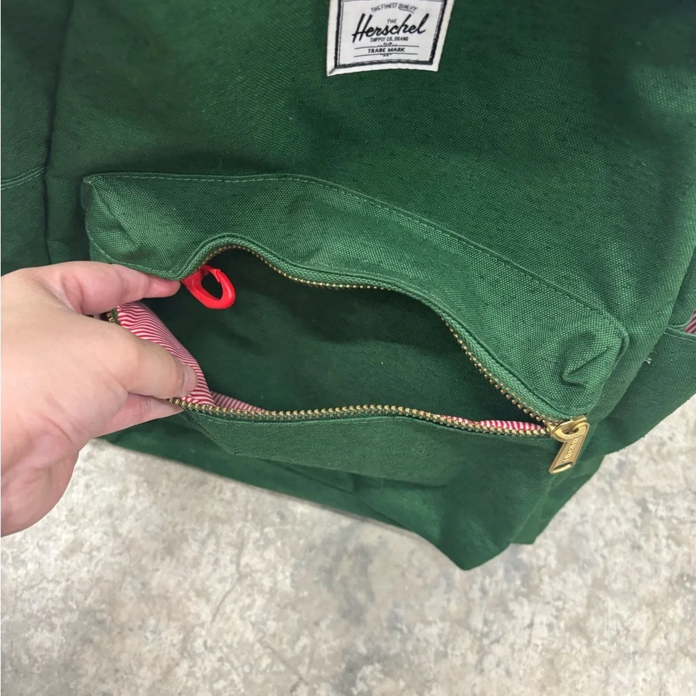 Herschel Supply Co Nova Mid-Volume Backpack in Eden Green Slub - Picture 6 of 7